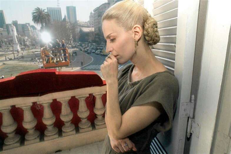 Esther Goris en el papel de Eva PeroÌn / TA